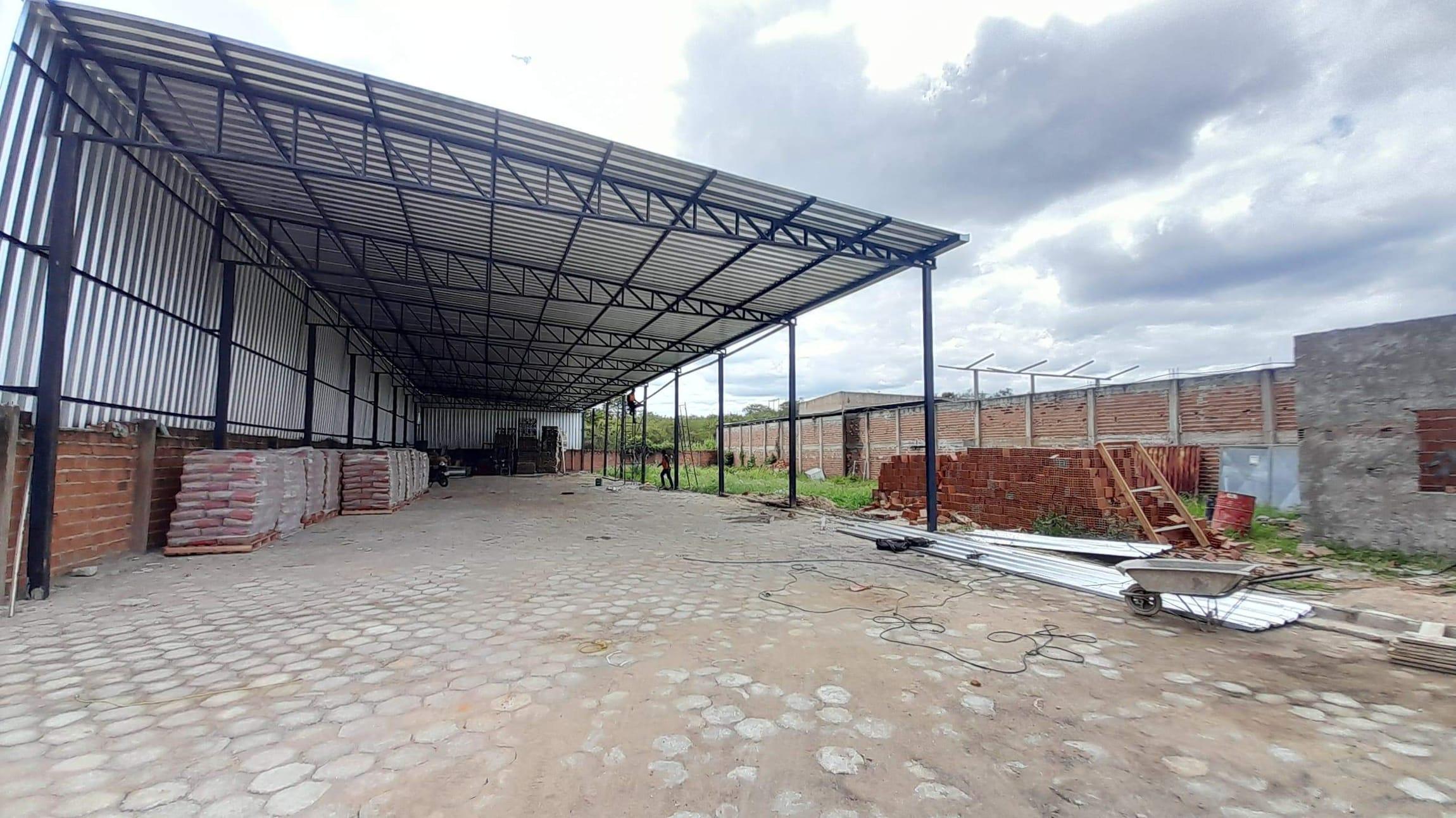Galpão para venda e locação, Pantanal, Araçuaí, MG