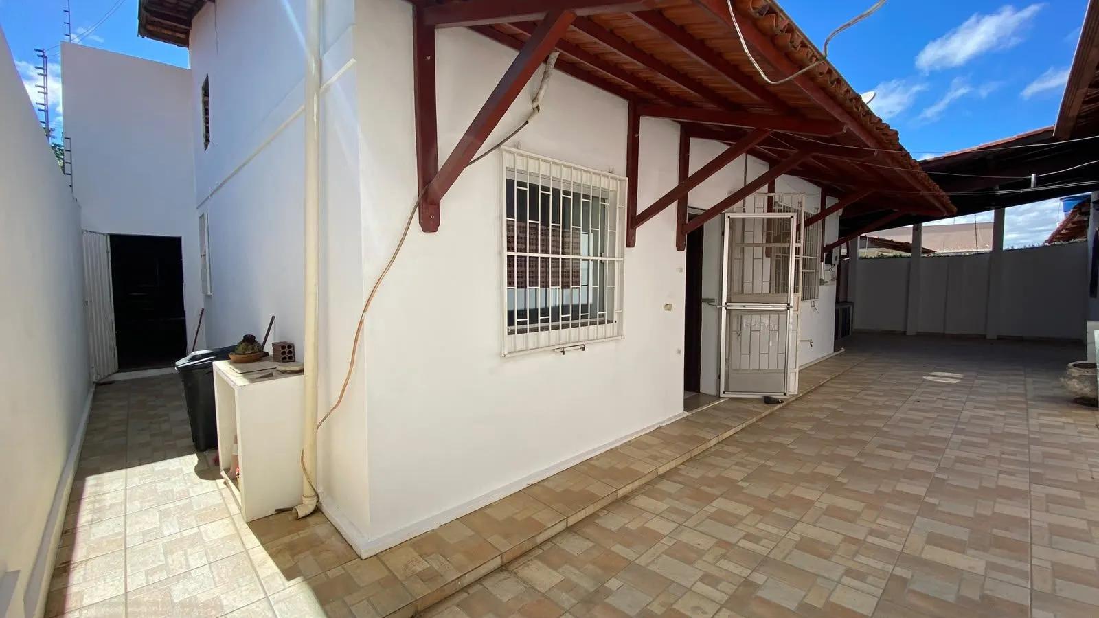 Casa à venda, Esplanada, Araçuaí, MG